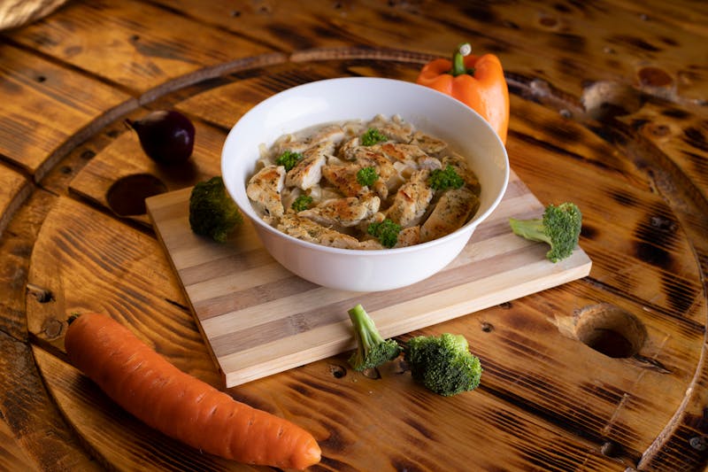 Chicken Alfredo Fettuccine pasta creamy sauce